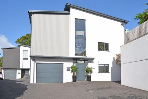 5 bedroom detached house for sale, St. Austell PL25