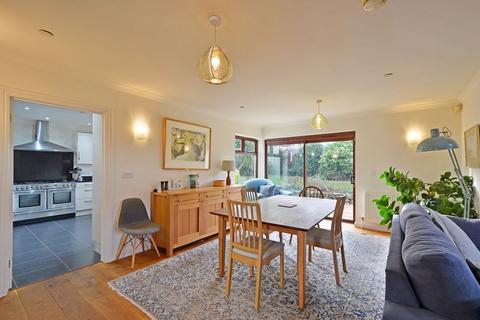 3 Farley Close, Truro, TR1 2GD