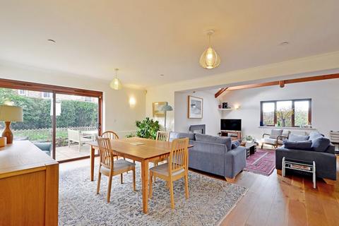3 Farley Close, Truro, TR1 2GD