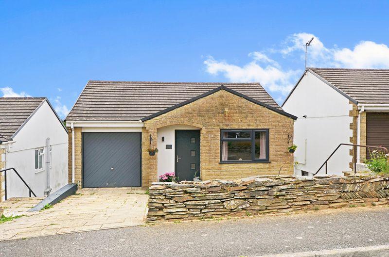Foxdown Manor, Wadebridge PL27 3 bed detached house for sale £340,000
