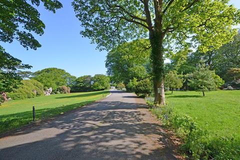 8, Tree House Holman Park, Camborne, TR14 8FD