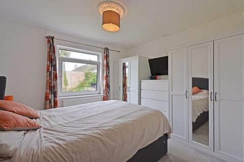 30 Midway Drive, Truro, TR1 1NQ