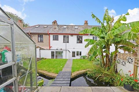 6 Eliot Road, Truro, TR1 3TQ
