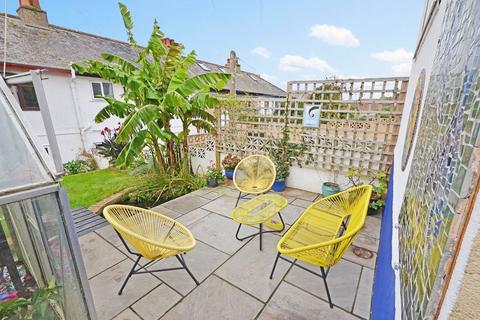 6 Eliot Road, Truro, TR1 3TQ