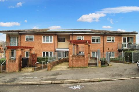 2 bedroom apartment for sale, St. Hughs Avenue, High Wycombe HP13