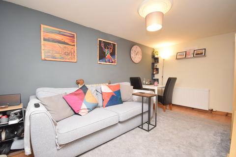 9 Back Row, Rattray, Blairgowrie, PH10 7DT
