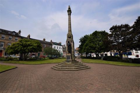 9 Back Row, Rattray, Blairgowrie, PH10 7DT