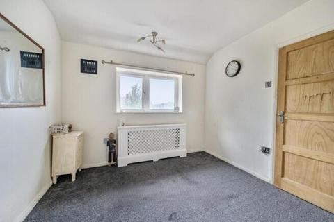 2 bedroom end of terrace house for sale, Dudley Gardens, Romford, RM3