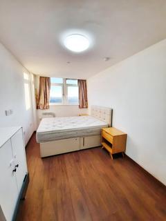 2 bedroom flat to rent, Trinity Road, Bootle, Merseyside, L20