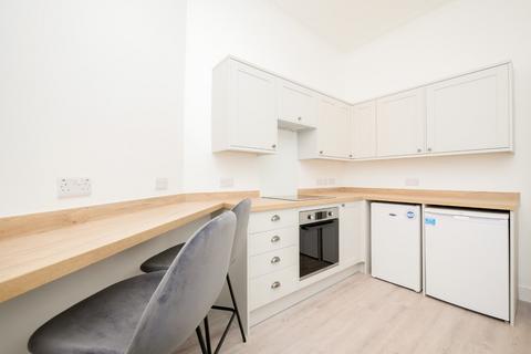 1 bedroom terraced house to rent, Rodney Street, Edinburgh, EH7