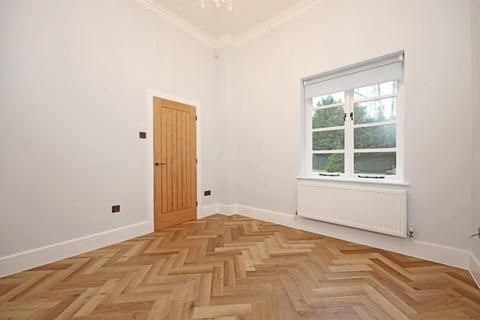 undefined, Meaford, Stone ST15