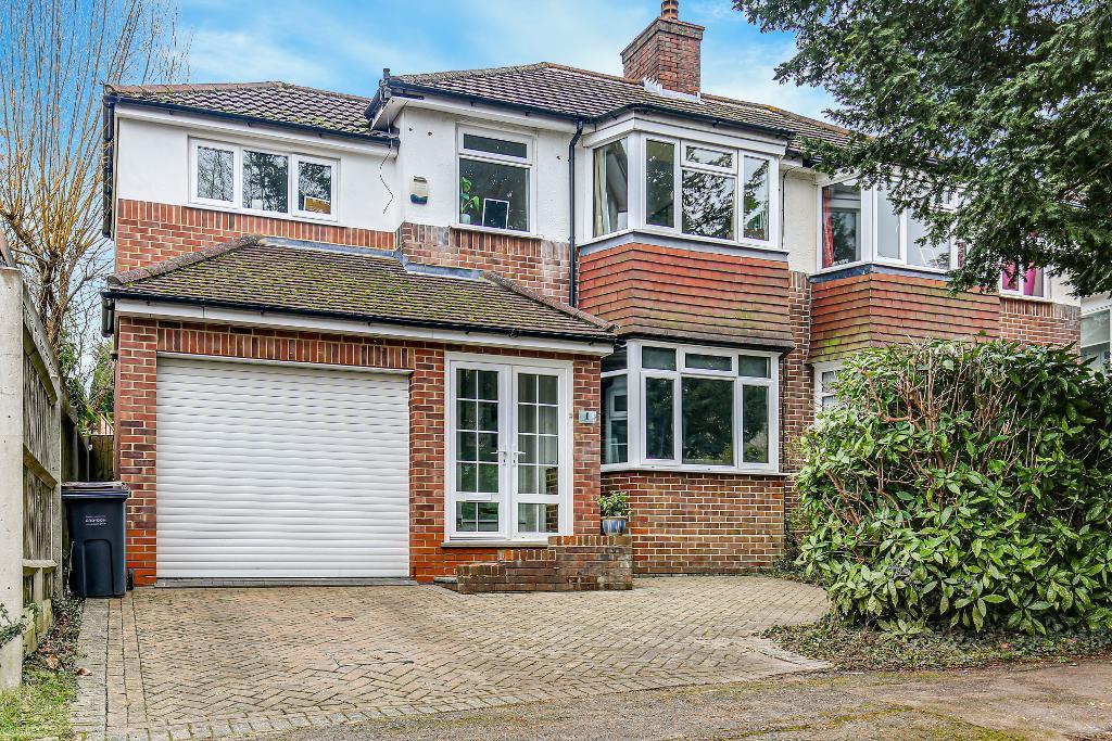 Holmwood Avenue, Sanderstead, Surrey, CR2 9HZ 4 bed semidetached house for sale £650,000