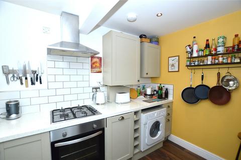 2 bedroom apartment to rent, Crowther Road, London, SE25