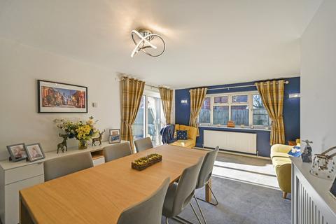 4 bedroom detached house for sale, Mountbatten Way, Brabourne Lees, Ashford, Kent, TN25