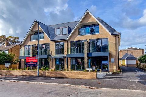 2 bedroom apartment for sale - Wortley Road, Highcliffe, Christchurch, Dorset, BH23