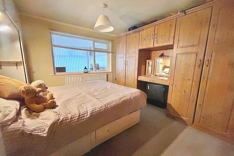 2 bedroom bungalow for sale, Meadowfields Road, Crofton, Wakefield, West Yorkshire