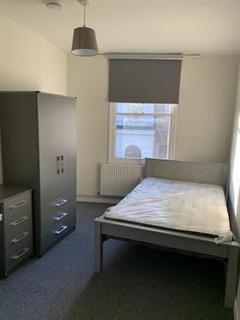 1 bedroom flat to rent, En-suite double bedroom available