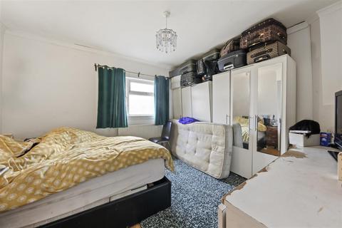 3 bedroom semi-detached house for sale, North Circular Road, Stonebridge Park