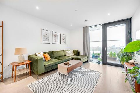 3 bedroom flat for sale, City North, Finsbury Park