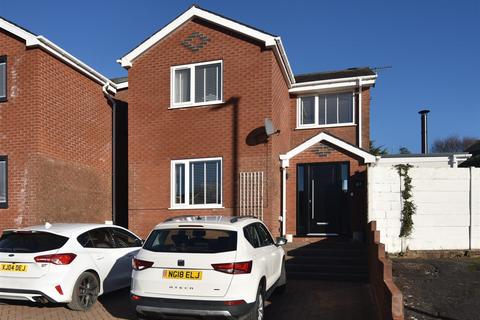3 bedroom detached house for sale, Holbeck Park Avenue, Barrow-In-Furness