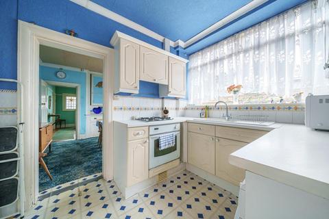 303 Addiscombe Road, Croydon, CR0 7LE