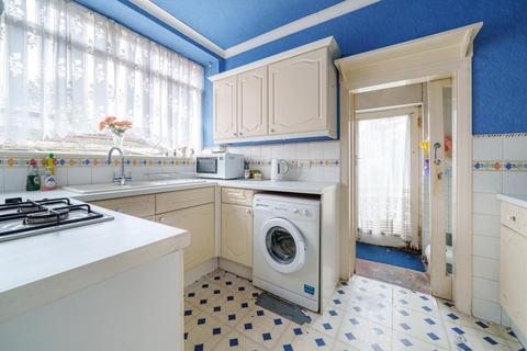 303 Addiscombe Road, Croydon, CR0 7LE