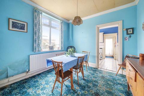303 Addiscombe Road, Croydon, CR0 7LE