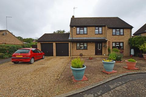 4 bedroom detached house for sale, Stonebridge, Peterborough PE2