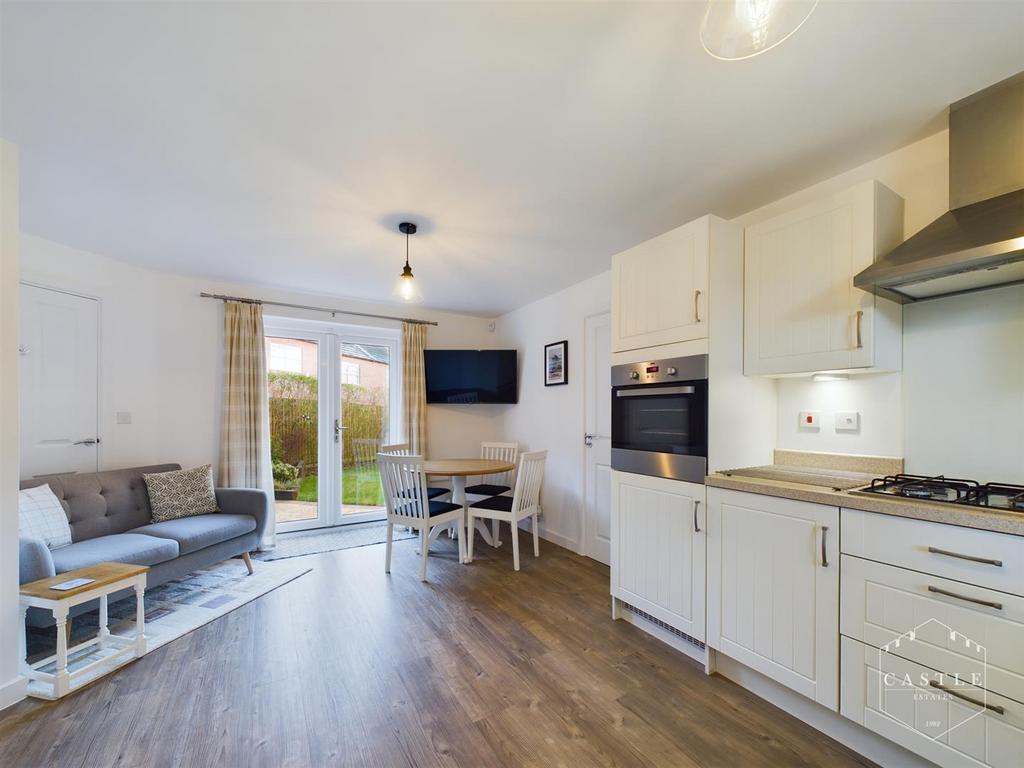 Dining kitchen