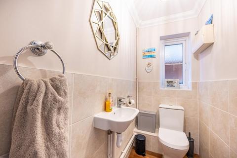 3 Birch Road, Dunmow, CM6 1TN