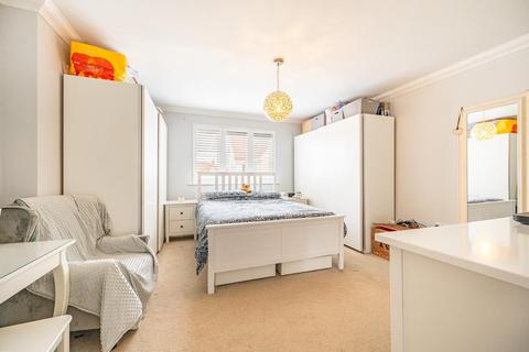 3 Birch Road, Dunmow, CM6 1TN