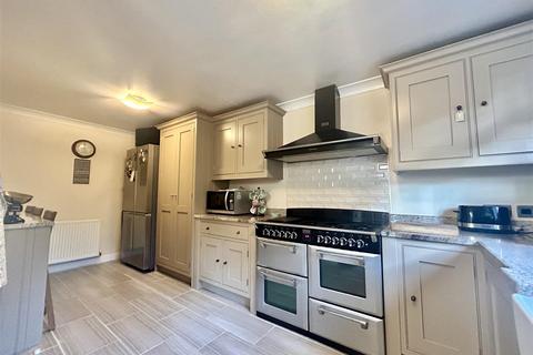 11 Apple Tree Lane, Kippax, Leeds, LS25 7SB