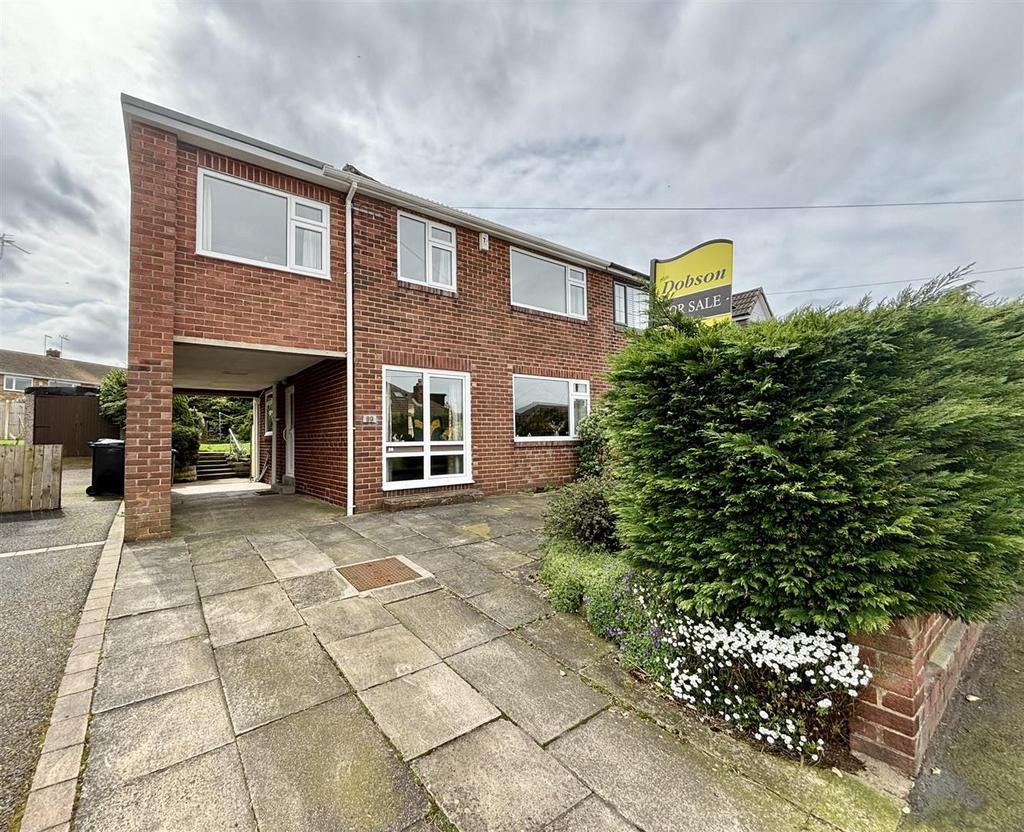 Ringway, Garforth, Leeds 4 bed semidetached house for sale £280,000