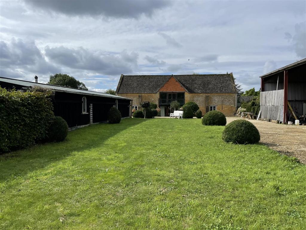 Didbrook Feilds Farm MAIN SHOT alternative.JPG