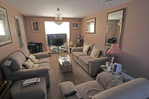 4 bedroom house for sale, Skye Close, Peterborough PE2