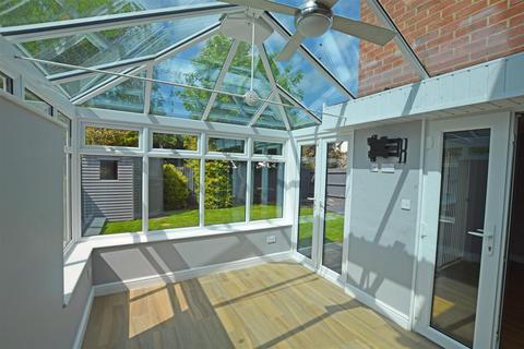 19 Foreman Way, Crowland, Peterborough, PE6 0DJ