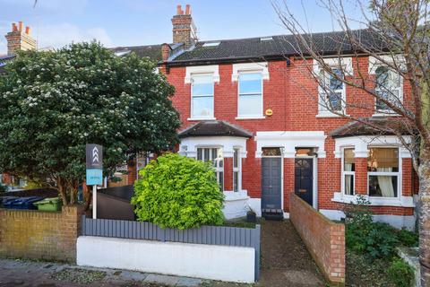 9 Belsize Avenue, London, W13 9TF