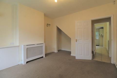 3 bedroom terraced house to rent, Clinton Street, Beeston, Nottingham, NG9 1AZ