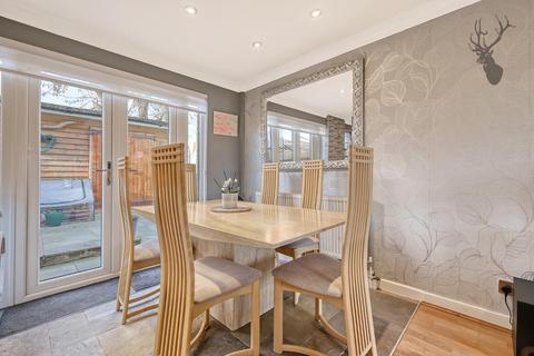 19 The Gladeway, Waltham Abbey, EN9 1LL