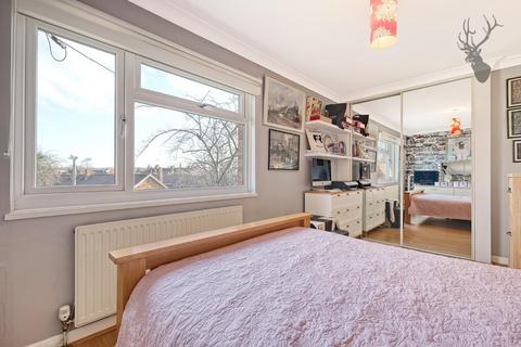 19 The Gladeway, Waltham Abbey, EN9 1LL