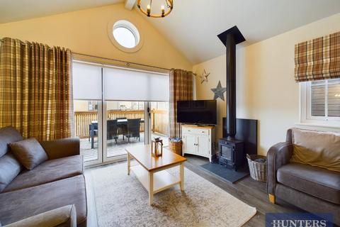 2 bedroom lodge for sale, Tranquility Court, The Bay, Filey