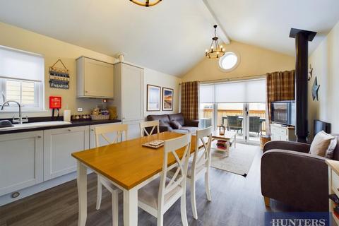 2 bedroom lodge for sale, Tranquility Court, The Bay, Filey
