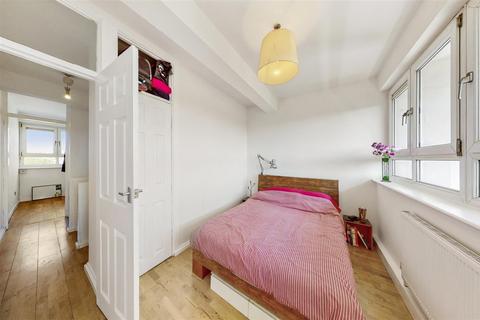 2 bedroom maisonette for sale, Stanway Street, London N1
