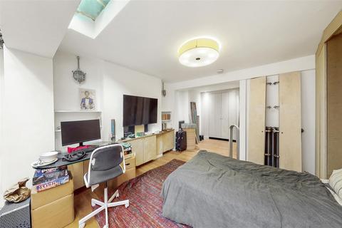 4 bedroom terraced house for sale - Redchurch Street, London E2