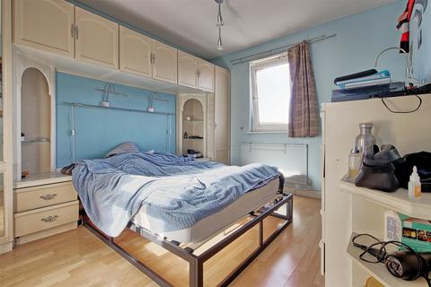 23 Augustus Close, Cambridge, CB4 2UD