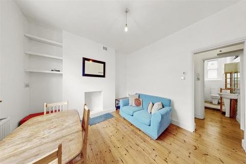 1 bedroom apartment for sale, Welwyn Street, London E2