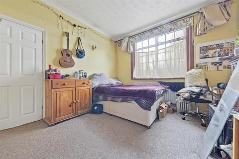 14 Cyprus Street, London, E2 0NN
