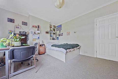 14 Cyprus Street, London, E2 0NN