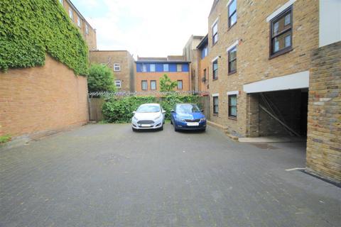 Parking to rent, Wood Close, London E2