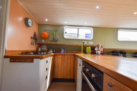 2 bedroom houseboat for sale, Chelsea Harbour, London SW10